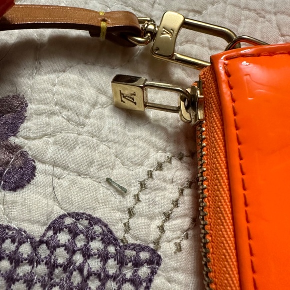 Rare Louis Vuitton x Robert Wilson Lexington Vernis Pouchette Neon Orange Pink - Picture 4 of 7